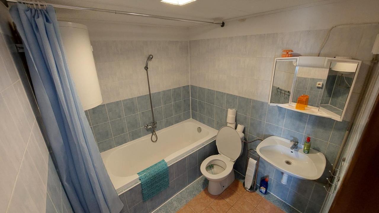 Ubytovani Pod Hradbami Nové Město nad Metují Exteriör bild